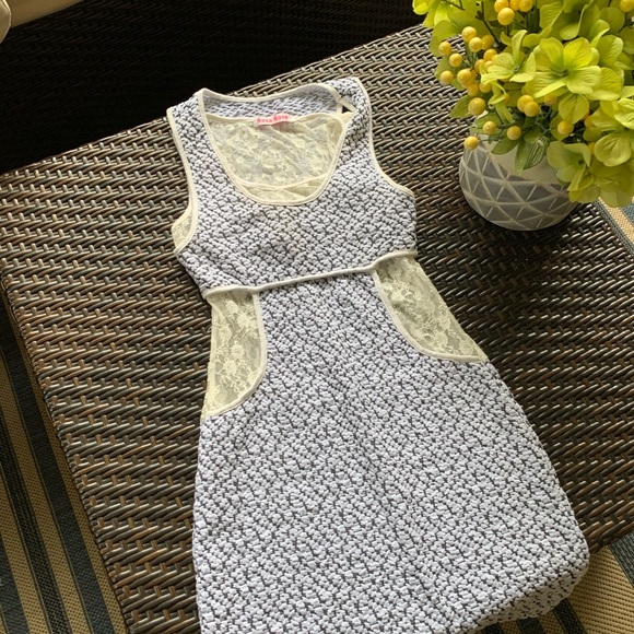 ROSA ROSE | Lacey Layered Bodycon Mini Dress - Picture 4 of 15